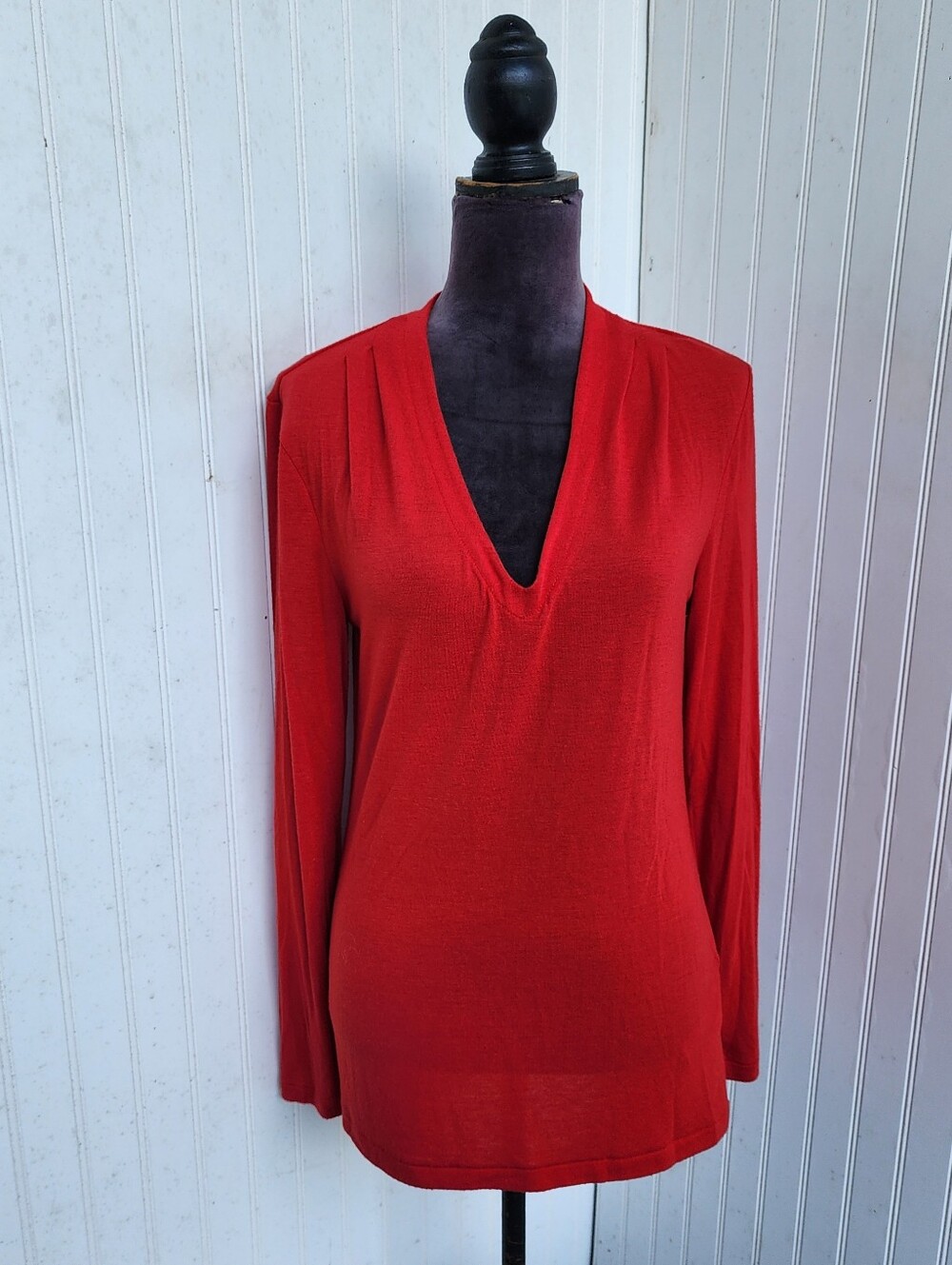 Banana Republic Modal T-Shirt Top Red Stretch Knit Long Sleeve Blouse V-Neck L